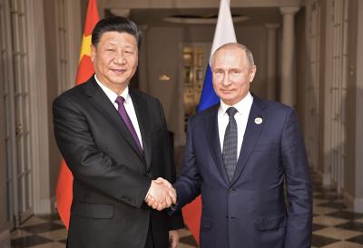 Vladimir_Putin_and_Xi_Jinping__26_july_2018.jpg
